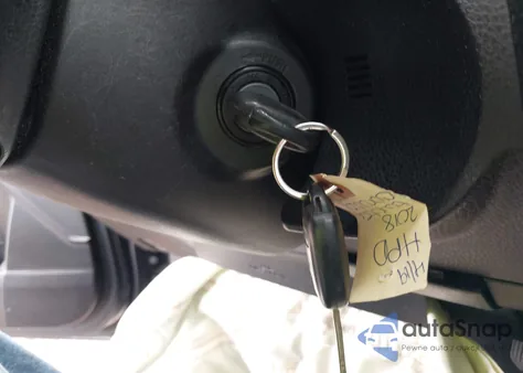 2018 Toyota Corolla Le из США, поврежденный, VIN 2T1BURHEXJC003206